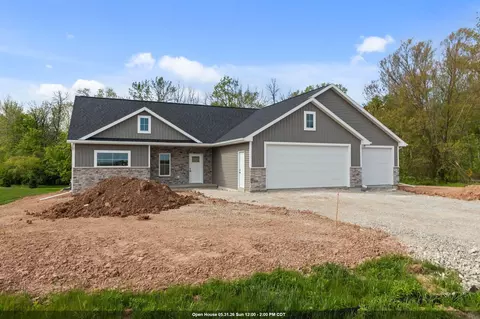 w5995 Woodland Road, Menasha, WI 54952