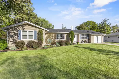 2663 Timber Ln, Green Bay, WI 54313