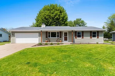 1127 Taylor St, Green Bay, WI 54303