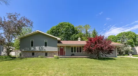 456 Pleasant Ct, Neenah, WI 54956