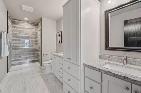 Bath - 5749 N Sequoia Dr, Appleton, WI 54913 photo 1 of 3