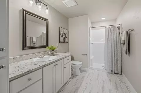 Bath - 5749 N Sequoia Dr, Appleton, WI 54913 photo 3 of 3