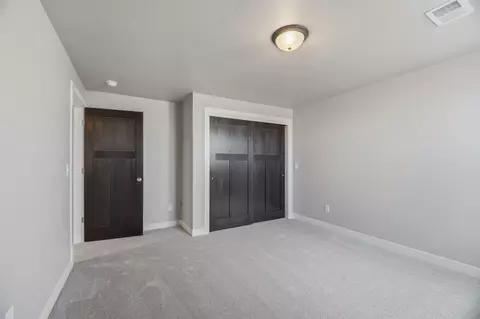 Bedroom - 5749 N Sequoia Dr, Appleton, WI 54913 photo 8 of 8