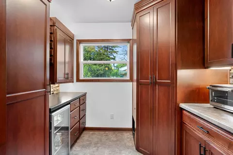 Kitchen - 1324 W Rogers Ave, Appleton, WI 54914 photo 6 of 8