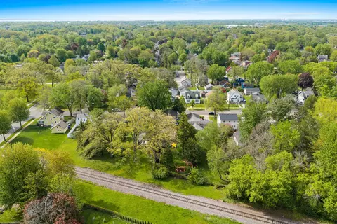 View/Area - 1324 W Rogers Ave, Appleton, WI 54914 photo 2 of 6