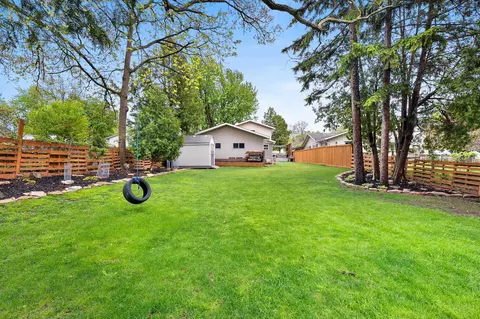 Exterior - 1324 W Rogers Ave, Appleton, WI 54914 photo 9 of 18