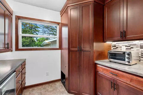 Kitchen - 1324 W Rogers Ave, Appleton, WI 54914 photo 8 of 8