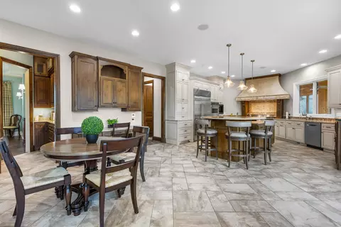 Kitchen - 2828 E Apple Hill Blvd, Appleton, WI 54913 photo 1 of 7