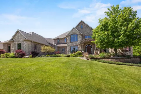 2828 E Apple Hill Blvd, Appleton, WI 54913