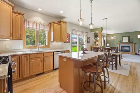 Kitchen - 3208 S Solitude Ln, Appleton, WI 54915 photo 3 of 6