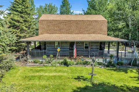 8412 Zander Rd, Maribel, WI 54227