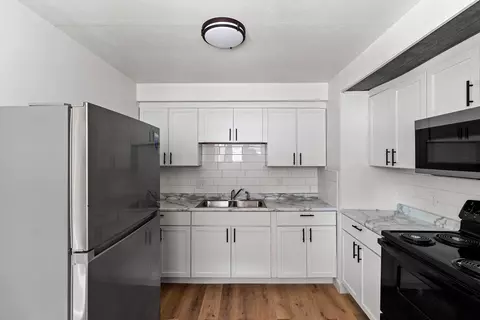 Kitchen - 714 N Bateman St, Appleton, WI 54911 photo 3 of 4