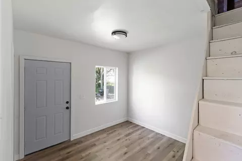 Entry Way - 714 N Bateman St, Appleton, WI 54911 photo 4 of 6