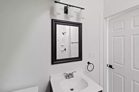 Bath - 714 N Bateman St, Appleton, WI 54911 photo 1 of 3
