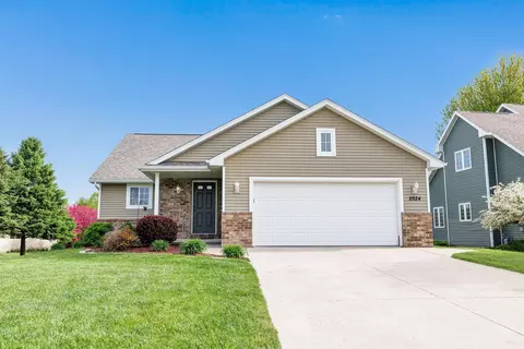 2924 Nandina Way, Green Bay, WI 54313
