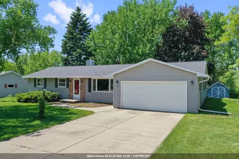 1616 Guns St, Green Bay, WI 54311