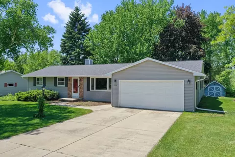 1616 Guns St, Green Bay, WI 54311