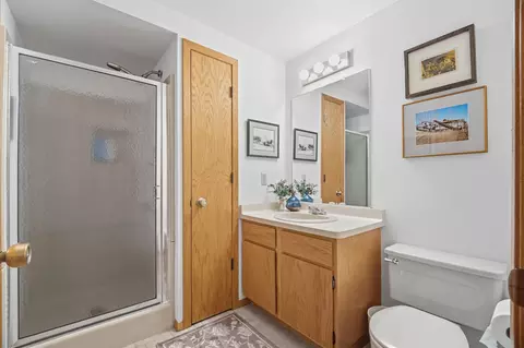 Bath - 847 E Windfield Pl, Appleton, WI 54911 photo 4 of 4