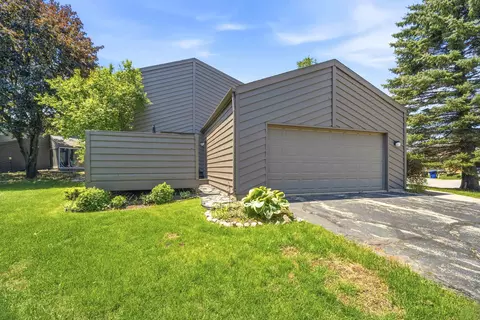 Exterior - 847 E Windfield Pl, Appleton, WI 54911 photo 6 of 7