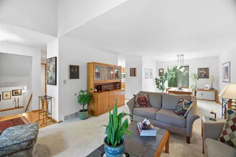 Living - 847 E Windfield Pl, Appleton, WI 54911 photo 3 of 5