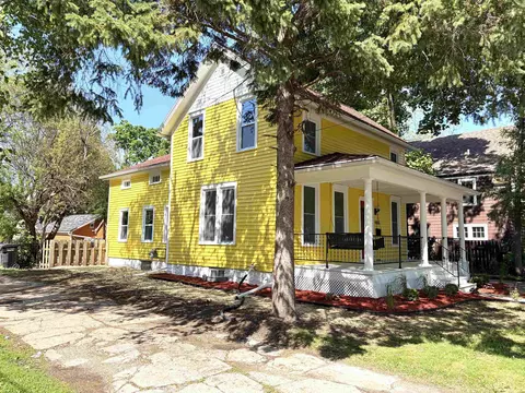 Exterior - 406 W 5th St, Appleton, WI 54911 photo 4 of 9