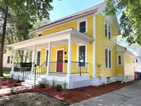 Exterior - 406 W 5th St, Appleton, WI 54911 photo 2 of 9