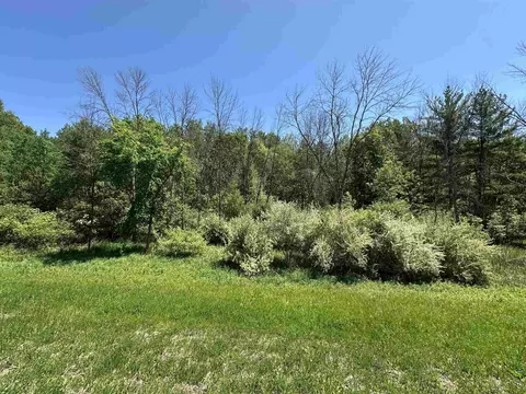hillcrest drive, Oneida, WI 54155