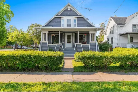 452 Nicolet Blvd, Menasha, WI 54952