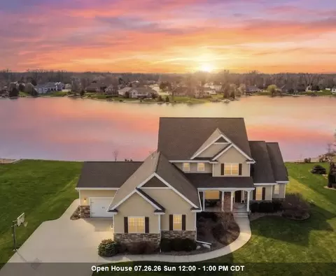 2949 Seafarer Way, Suamico, WI 54173