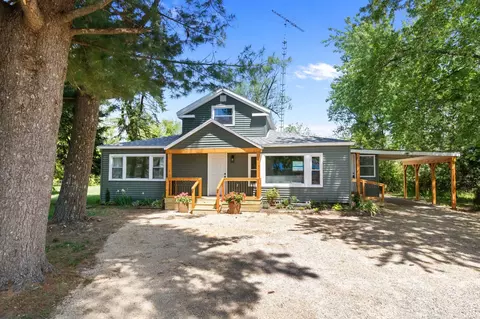 616 W Main St, Wautoma, WI 54982