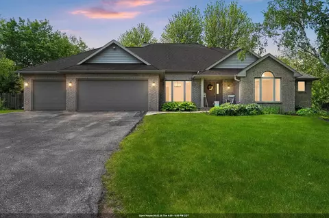 4410 Flagstone Ct, De Pere, WI 54115