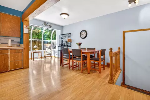 Dining - 549 N Linwood Ave, Appleton, WI 54914 photo 1 of 2