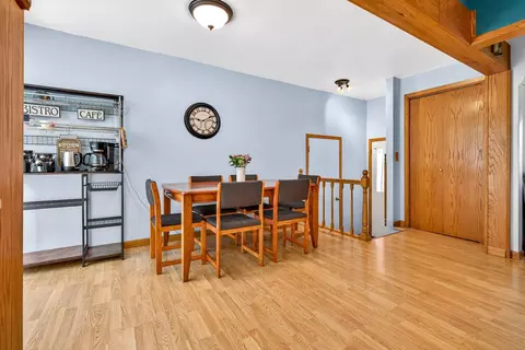 Dining - 549 N Linwood Ave, Appleton, WI 54914 photo 2 of 2