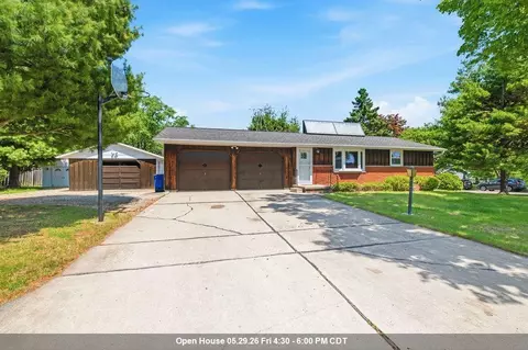 1532 North Rd, Green Bay, WI 54313
