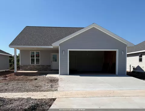 2111 Golden Gate Dr, Appleton, WI 54913