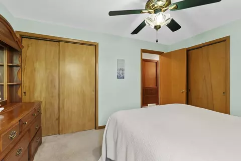 Bedroom - 618 E Harding Dr, Appleton, WI 54915 photo 3 of 5