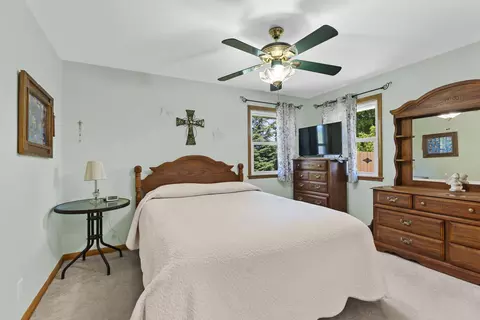 Bedroom - 618 E Harding Dr, Appleton, WI 54915 photo 1 of 5