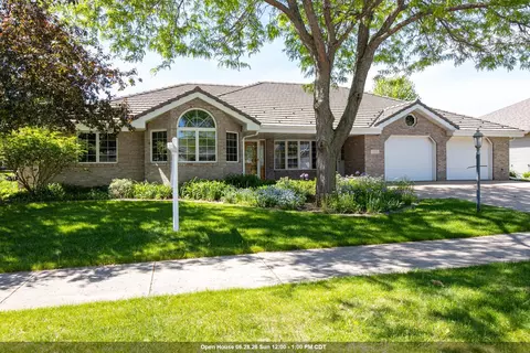 509 Kadinger Way, Little Chute, WI 54140