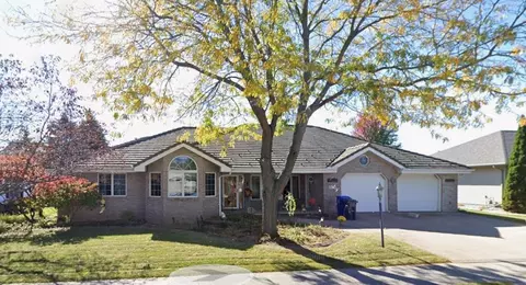 509 Kadinger Way, Little Chute, WI 54140