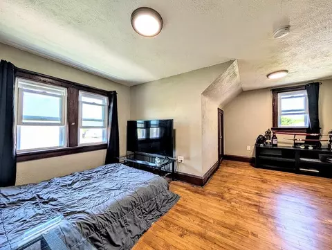 Bedroom - 1415 N Bennett St, Appleton, WI 54914 photo 8 of 9