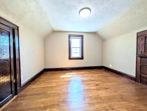 Bedroom - 1415 N Bennett St, Appleton, WI 54914 photo 4 of 9