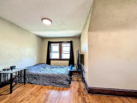 Bedroom - 1415 N Bennett St, Appleton, WI 54914 photo 7 of 9