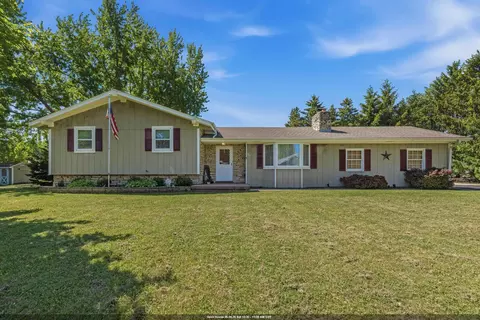 261 Connie Dr, West Bend, WI 53090
