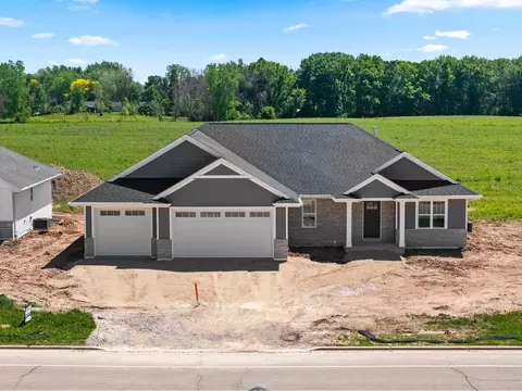 3236 Willow Rd, Green Bay, WI 54311
