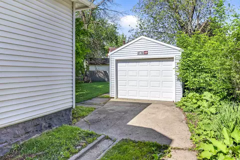 Exterior - 135 N Story St, Appleton, WI 54915 photo 6 of 6