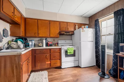 Kitchen - 800 4th St, Algoma, WI 54201 photo 5 of 5