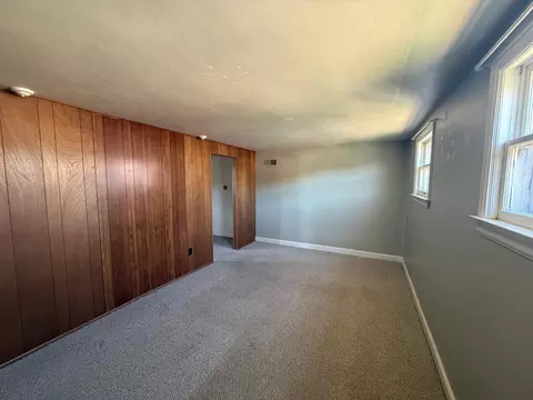 Living - 800 4th St, Algoma, WI 54201 photo 2 of 5