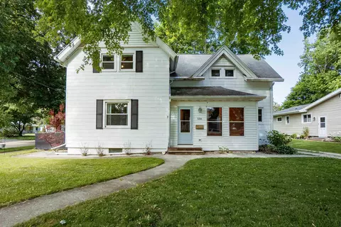 536 Eureka St, Ripon, WI 54971