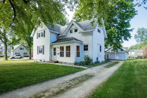 Exterior - 536 Eureka St, Ripon, WI 54971 photo 2 of 8