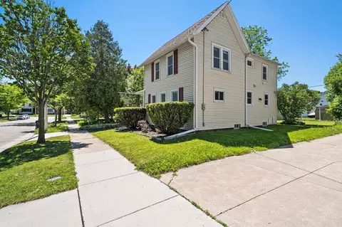 Exterior - 719 N Fair St, Appleton, WI 54911 photo 8 of 12